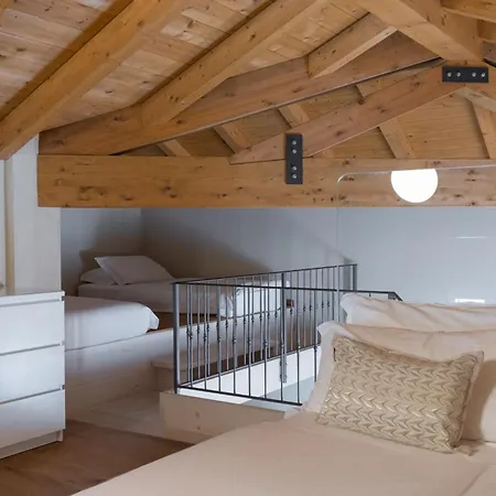 Charming Moment Di Porta - Jolie Maison Apartment Luino